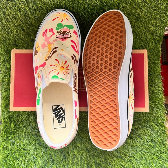 VANS GET OUTDOORS Classic Slip-On Mens - Picture 2 of 8